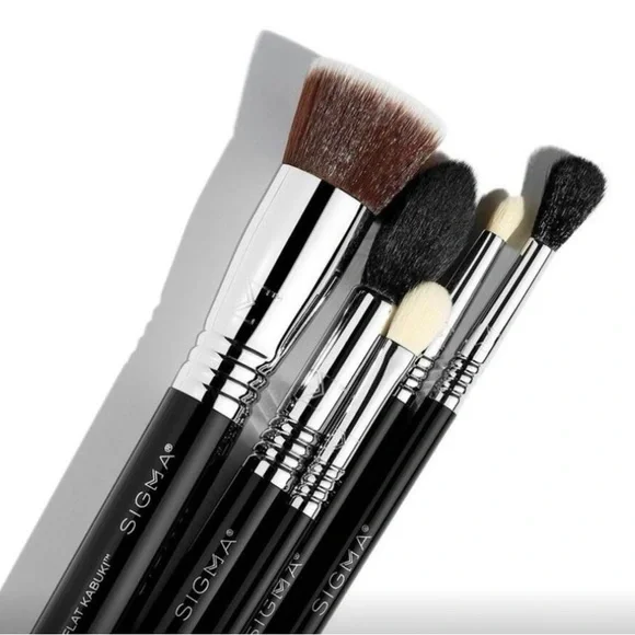 FINAL REDUCTION. Sigma Beauty - Sigma Beauty Most-Wanted Brush Set - 5pc Black. - Picture 2 of 9